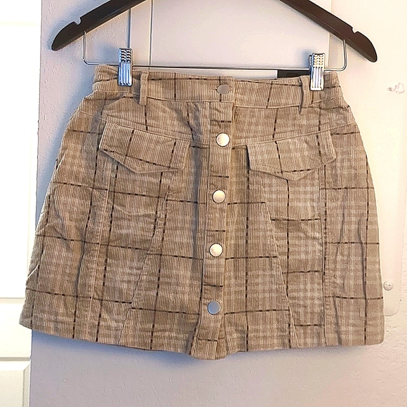 Retro Pattern Corduroy Skirt - Picture 3 of 4